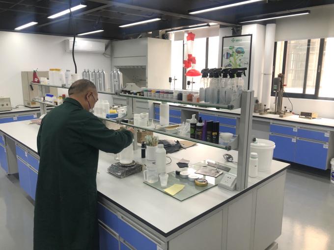 Compras al por mayor de PSAF libre repelente de agua impermeable para tejidos Cuero Protector de muebles Cuidado de muebles Spray impermeable 7